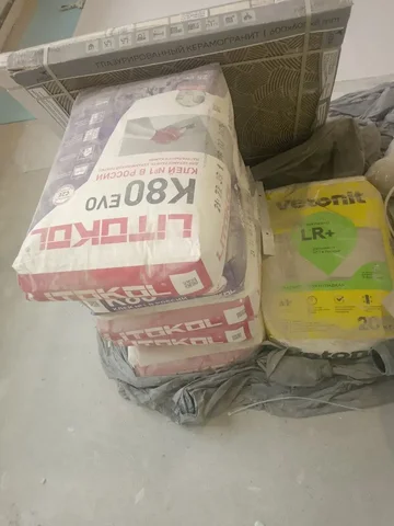 Продам клей плиточный в Балашихе - Напольные покрытия в Балашиха