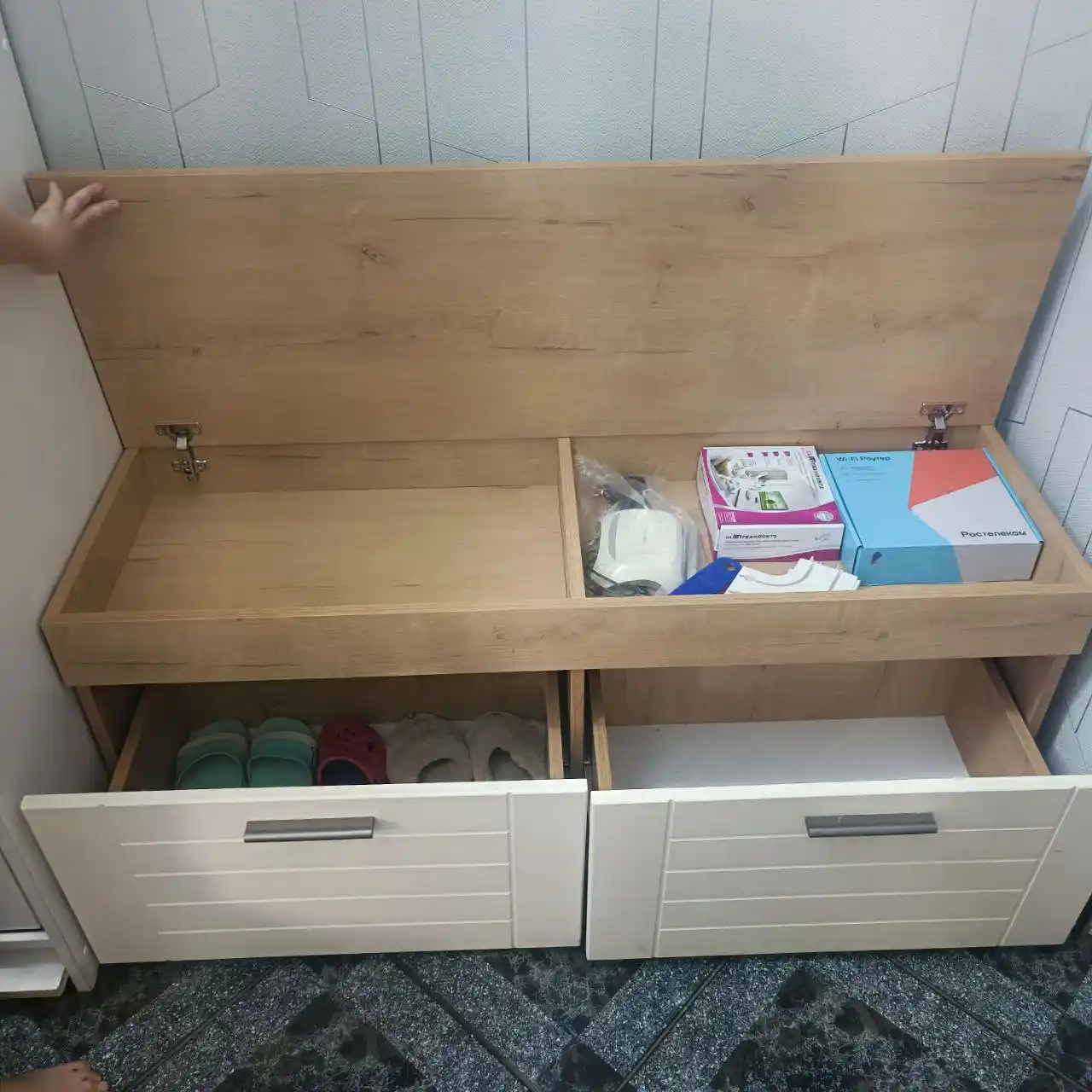 Продам тумбу с мягким сиденьем