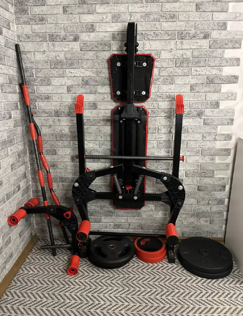 Продам многофункциональный спортивный тренажер Leco