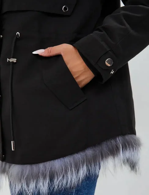 Продам парку в отличном состоянии, размер 42, черный цвет - Одежда в Владивосток