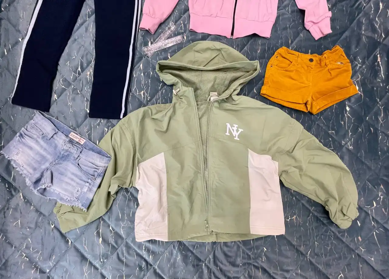 Лот 9 одежда для девочки рост 134-140