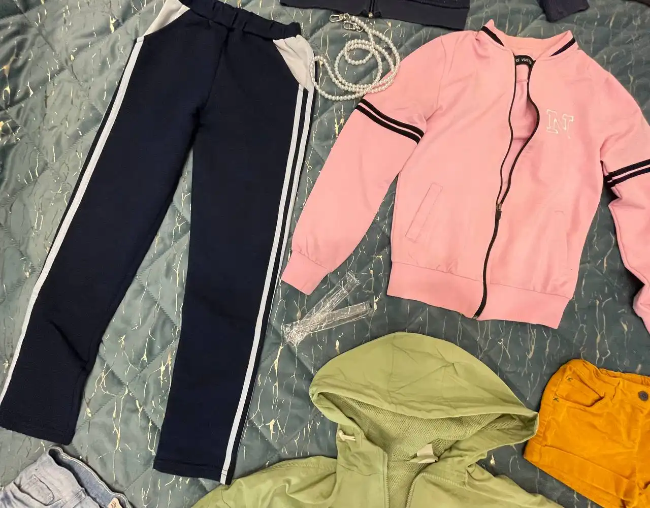 Лот 9 одежда для девочки рост 134-140