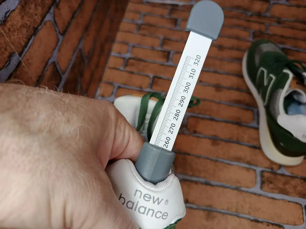 Кроссовки New Balance 574, размер 40