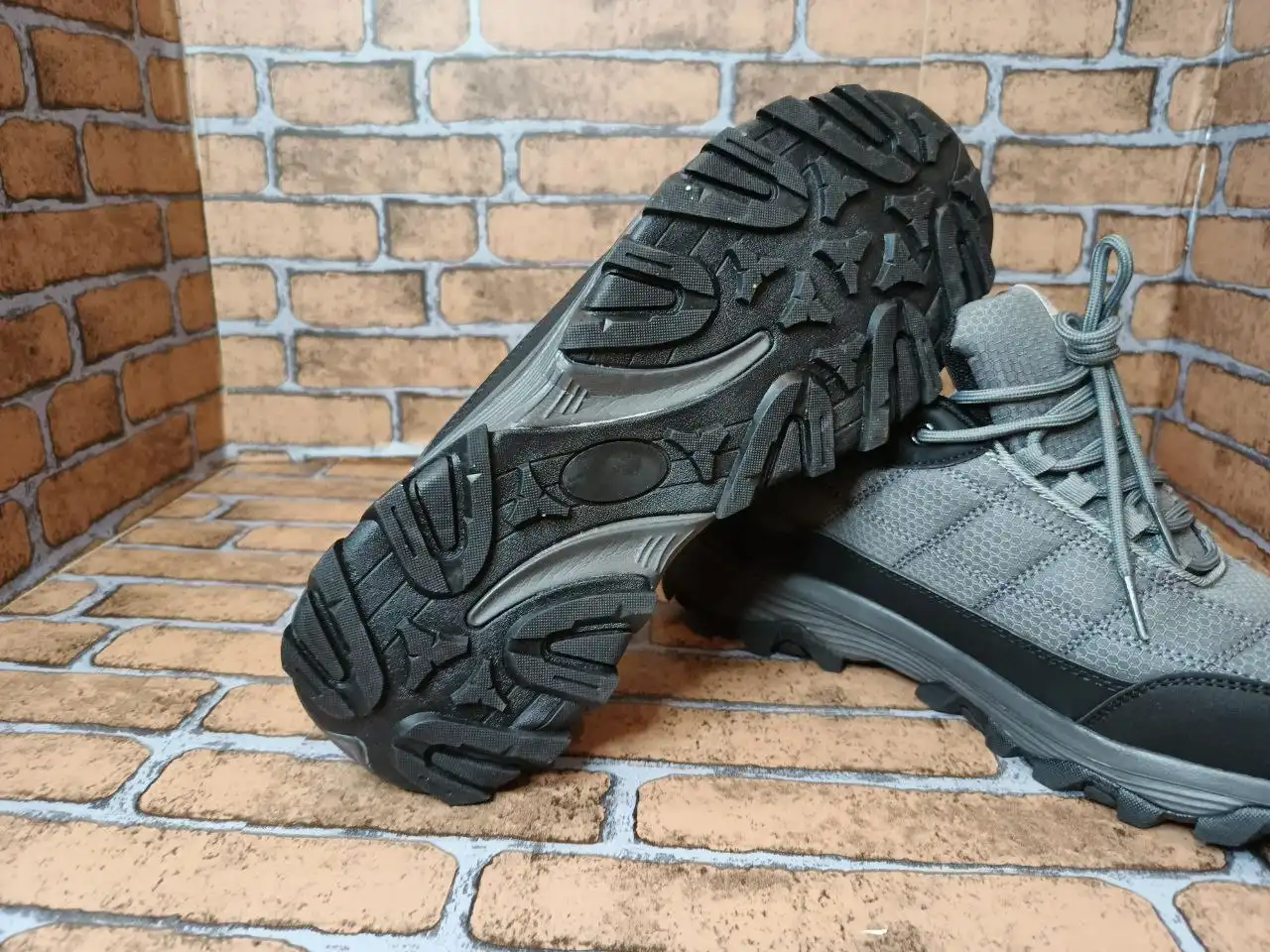 Демисезонные ботинки 44 размер