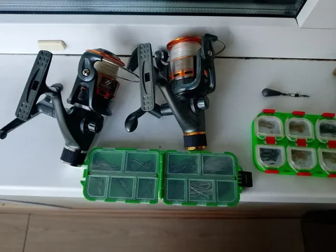 Продажа ящика и удочек для зимней и летней рыбалки - Хобби и отдых в Владивосток