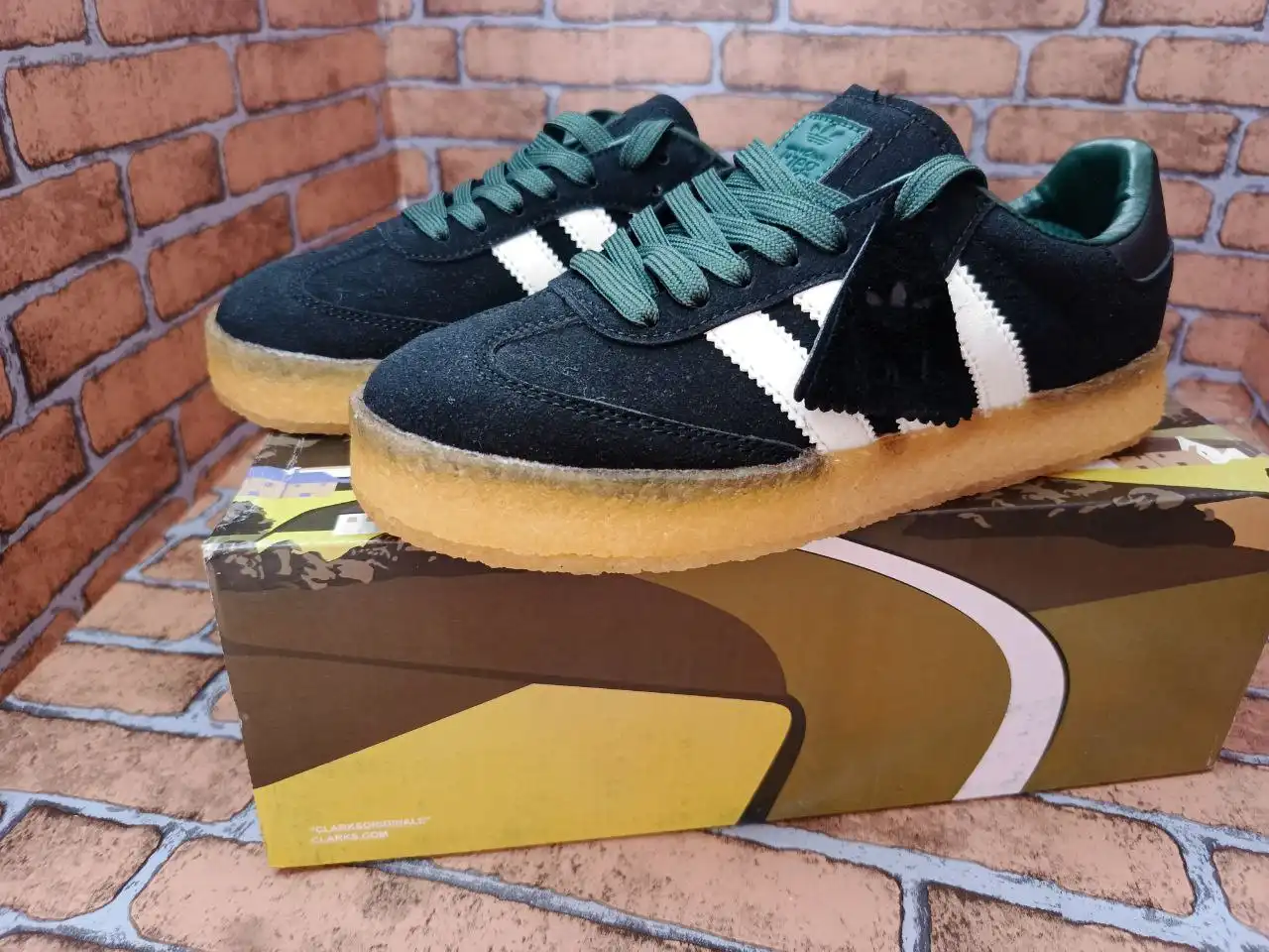 Новые adidas samba Kith Clarks размер 37