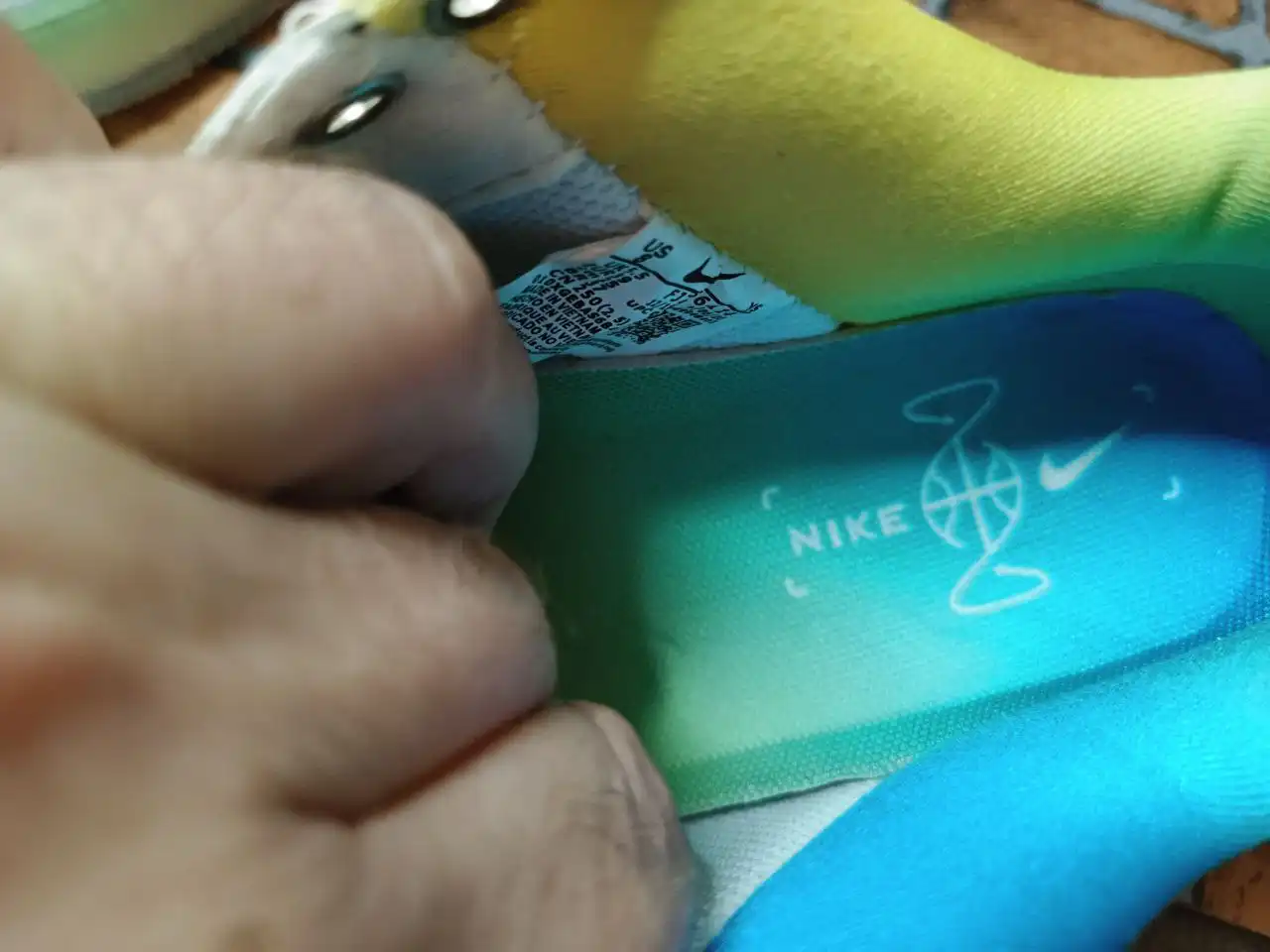 Кроссовки Nike Air Force 1 '07 LX 39 размер