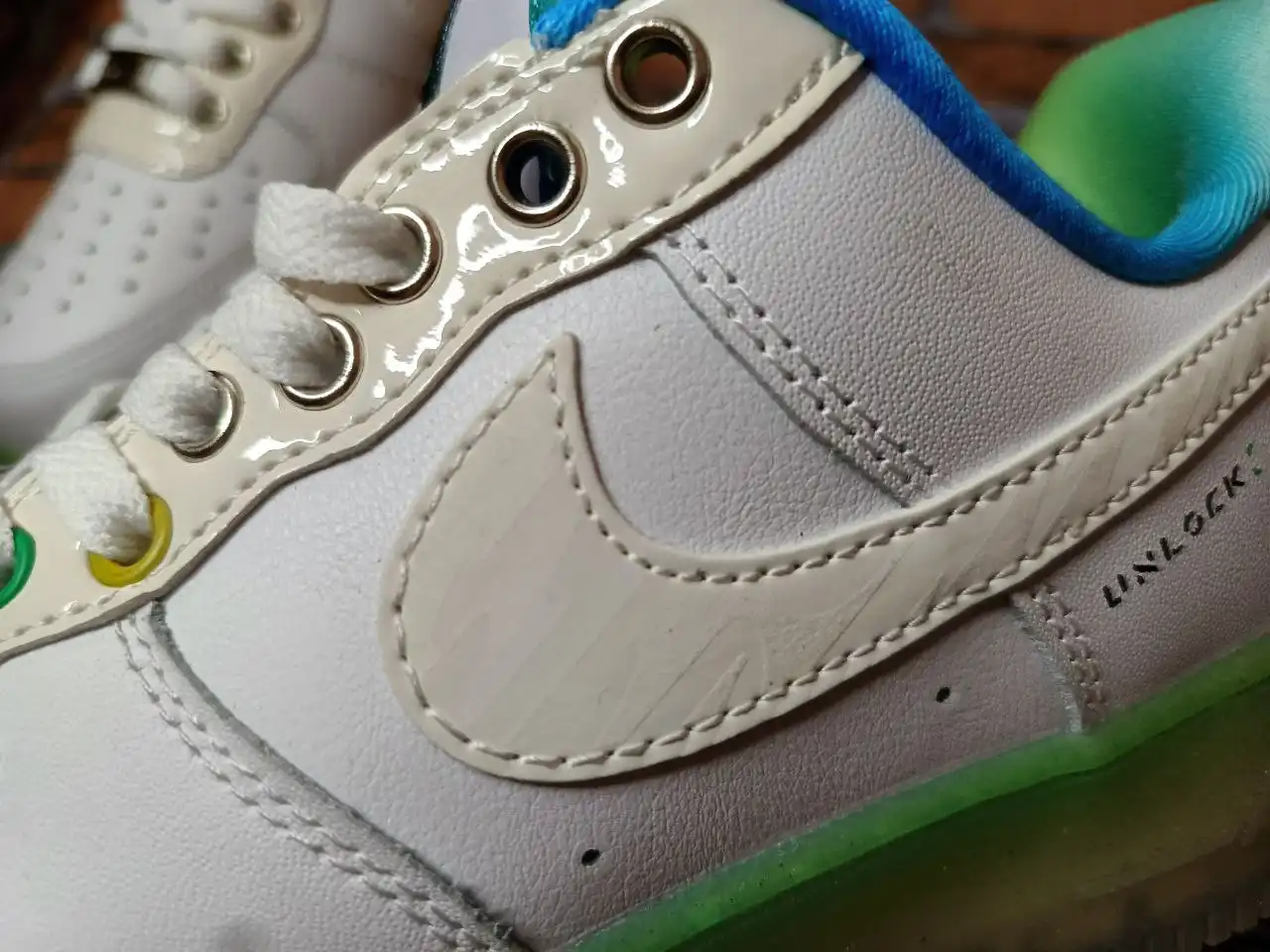 Кроссовки Nike Air Force 1 '07 LX 39 размер