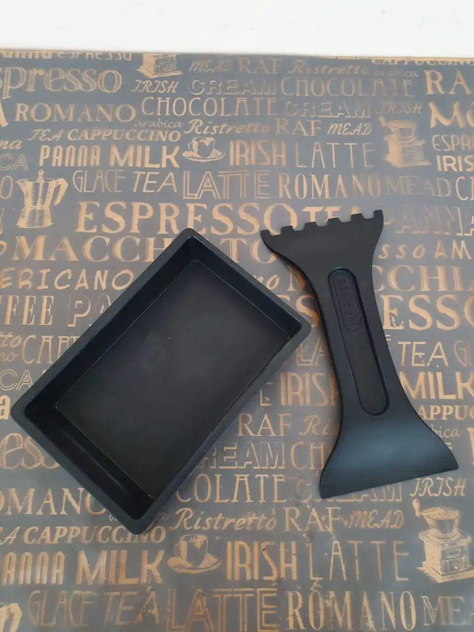 Продается универсальный гриль De’Longhi MultiGrill CGH 1030D