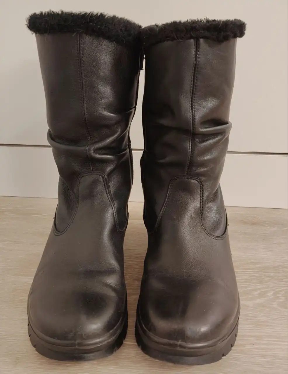 Продажа обуви 39 размера