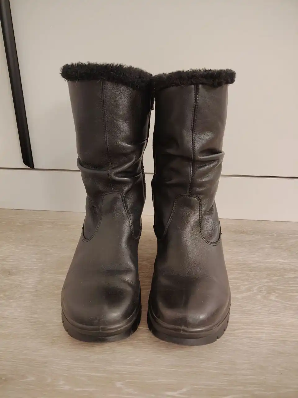 Продажа обуви 39 размера