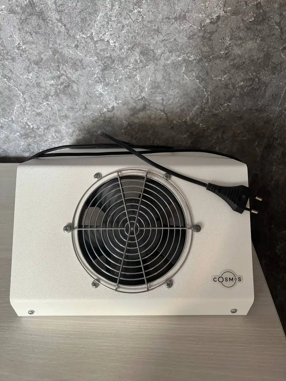 Маникюрная вытяжка Cosmos