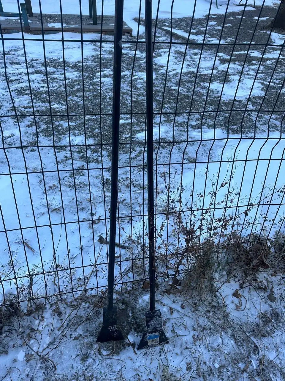 Продам 2 ледоруба, легкие - Туризм и походы (Хобби и отдых) в Владивосток