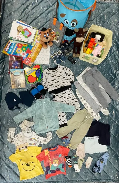 Пакет вещей и игрушек для мальчика - Детская одежда и аксессуары в Владивосток