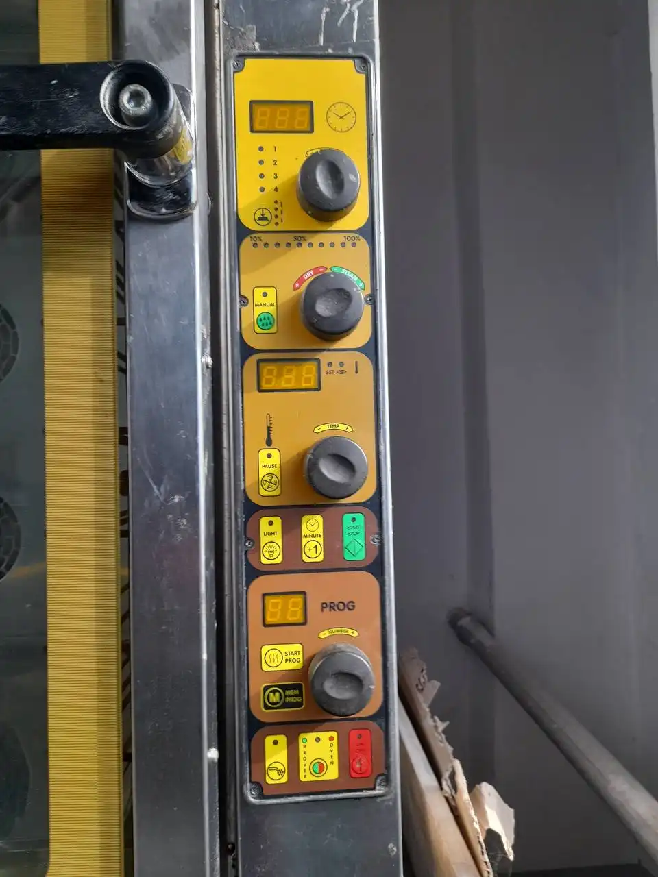 Продам профессиональную конвекционную печь Unox XB 603 - Профессиональное кухонное оборудование (Готовый бизнес и оборудование) в Владивосток