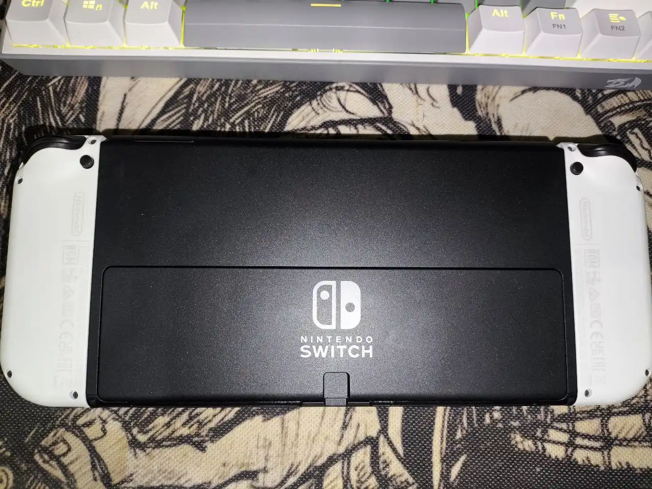 Продажа Nintendo Switch OLED 64GB с дополнительной памятью 512GB - Игровые консоли (Электроника) в Владивосток