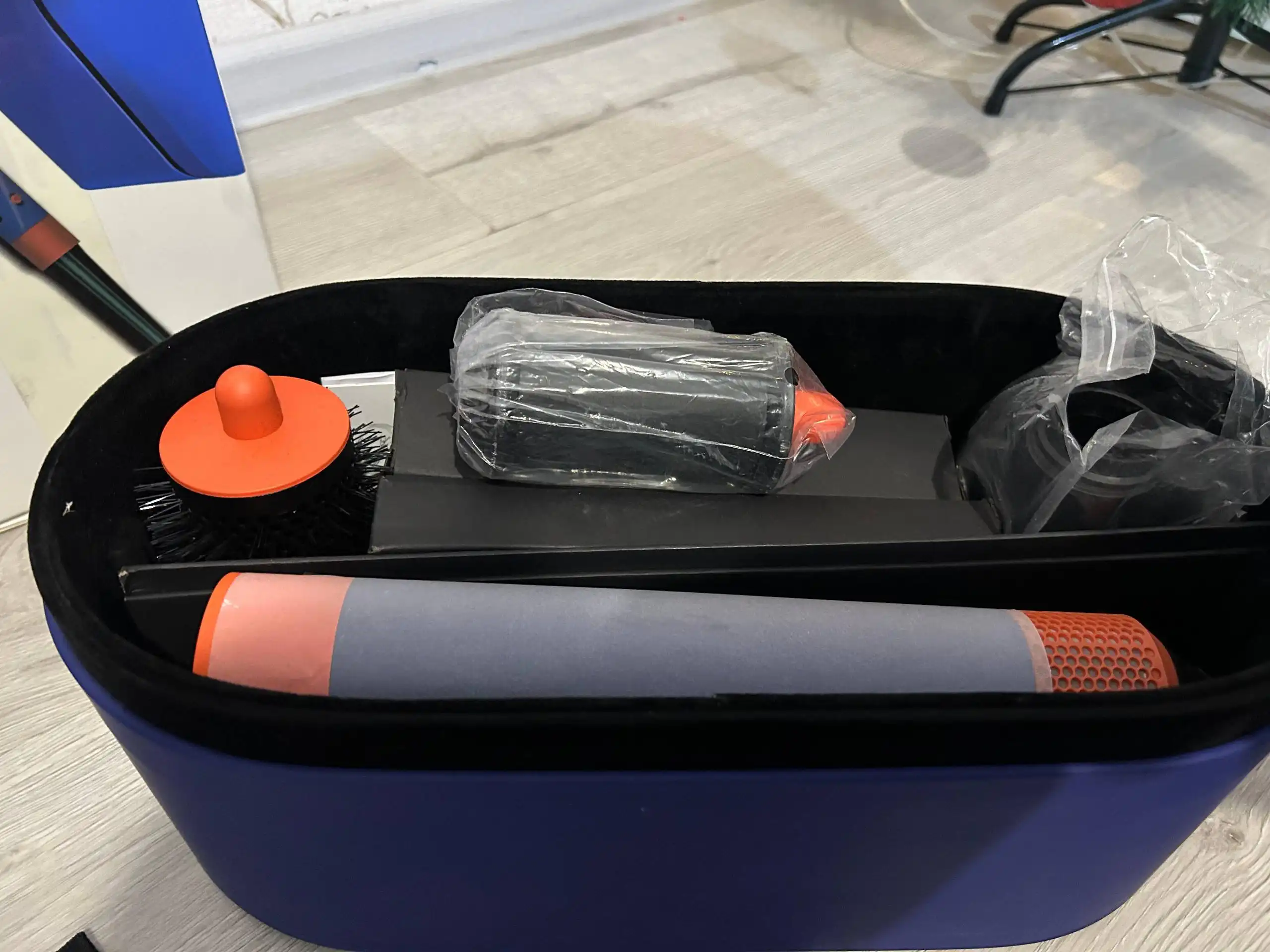 Продам Дайсон стайлер - Бытовая техника для красоты (Электроника) в Владивосток