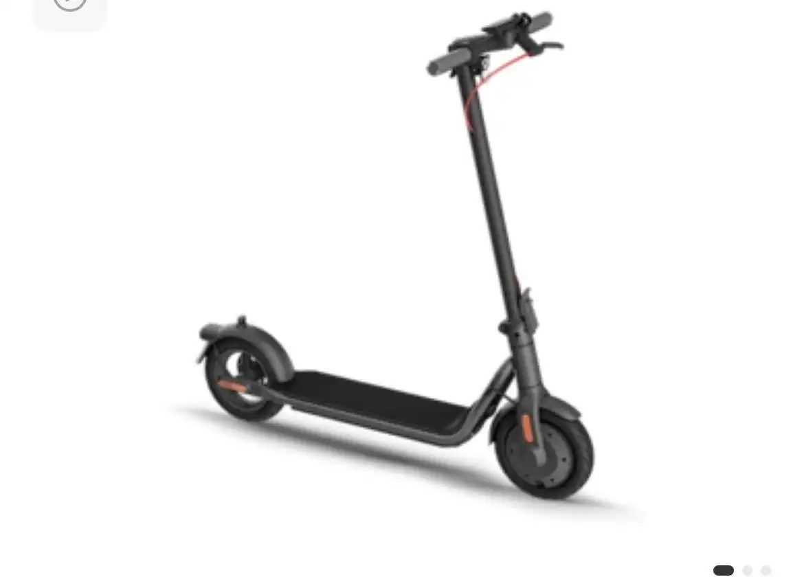 Продам электросамокат Navee V40i - Электросамокаты (Электроника) в Владивосток