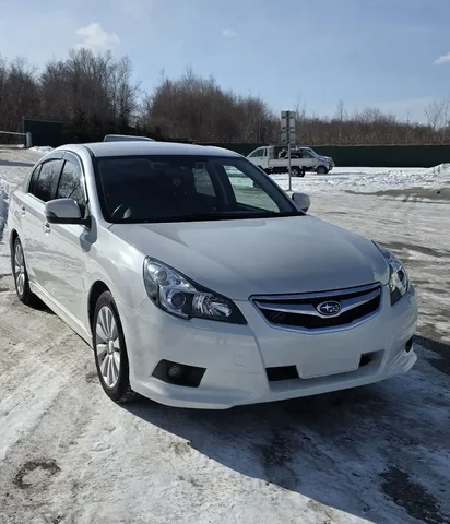 Продажа автомобиля 2011 года - Авто в Владивосток