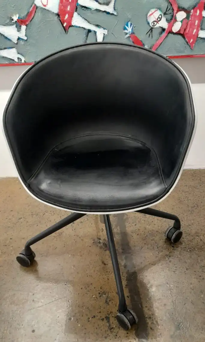 Продажа б/у стульев во Владивостоке - Мебель (Для дома и дачи) в Владивосток