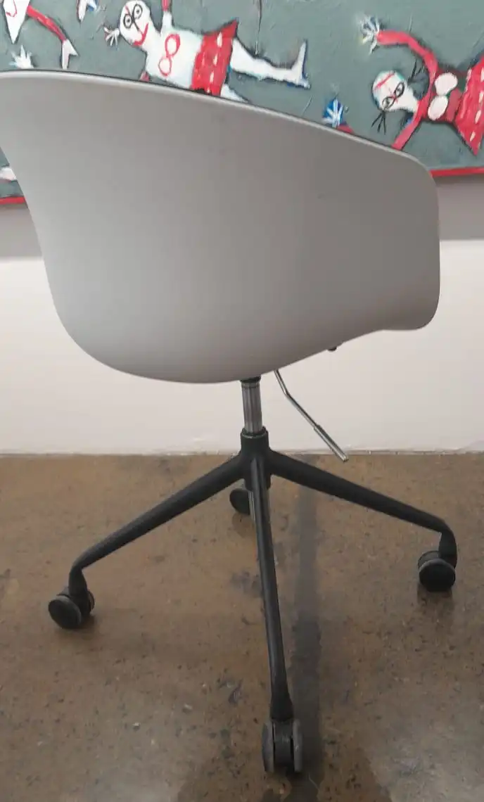 Продажа б/у стульев во Владивостоке - Мебель (Для дома и дачи) в Владивосток