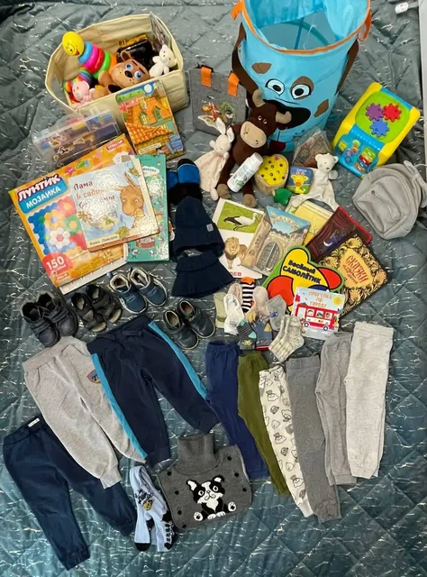 Два пакета вещей для мальчика - Школьные принадлежности в Владивосток
