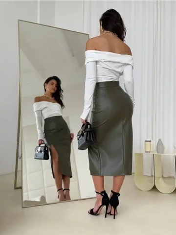 Юбка с разрезом, размер М, эко кожа - Джинсы/Брюки в Владивосток