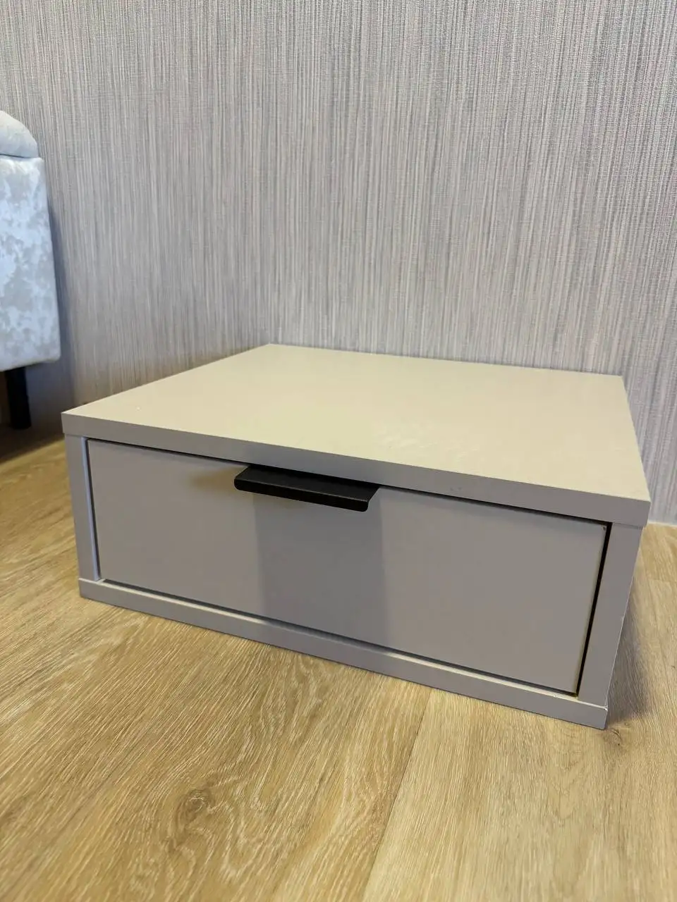 Прикроватная тумба - Мебель (Для дома и дачи) в Владивосток