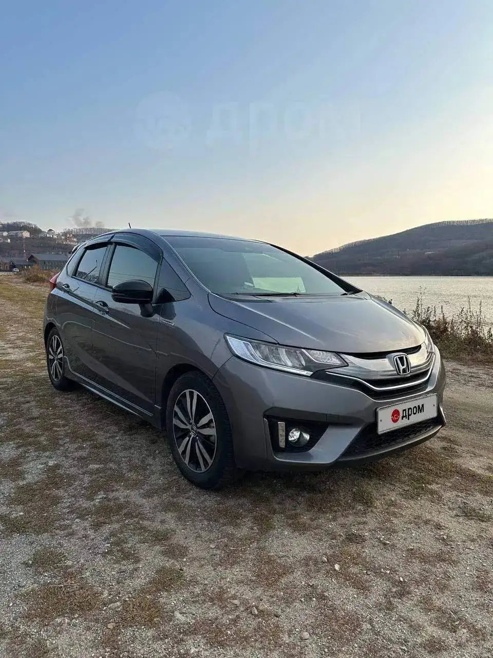 Продам Honda Fit 2018 год гибрид - Легковые автомобили (Авто) в Владивосток