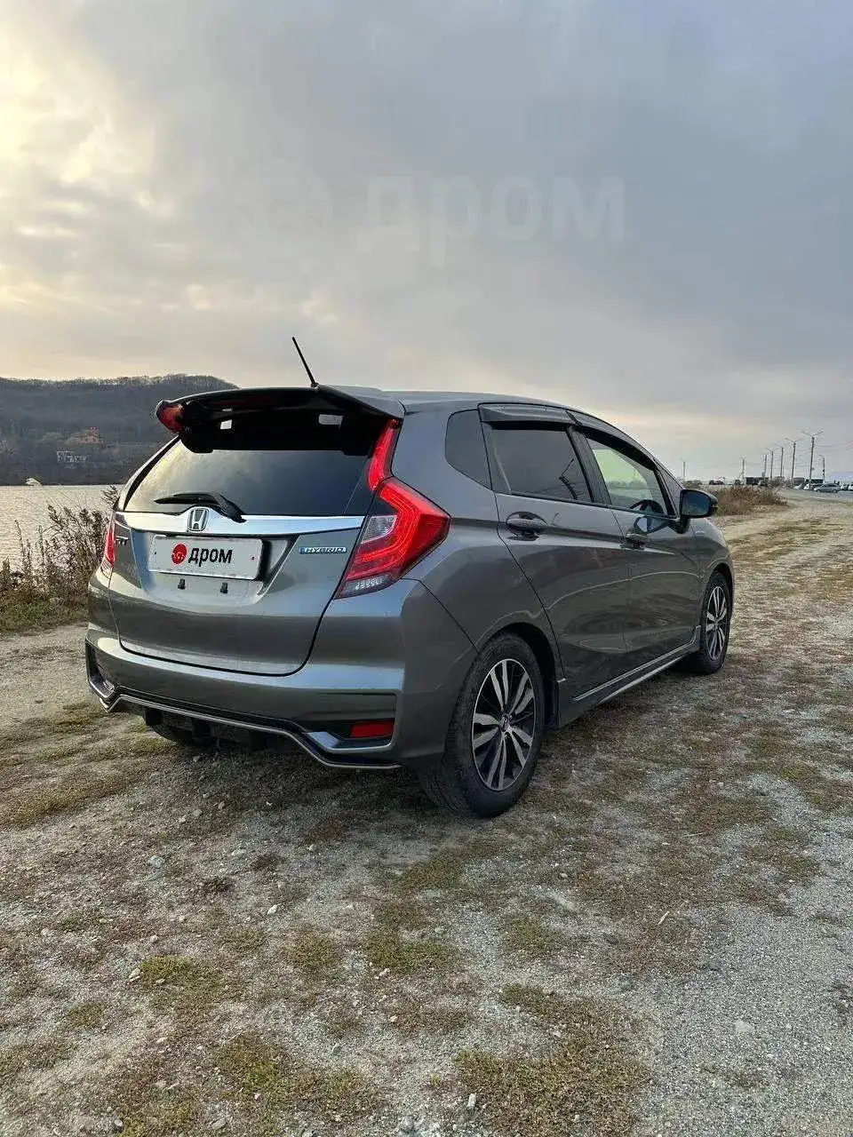 Продам Honda Fit 2018 год гибрид - Легковые автомобили (Авто) в Владивосток