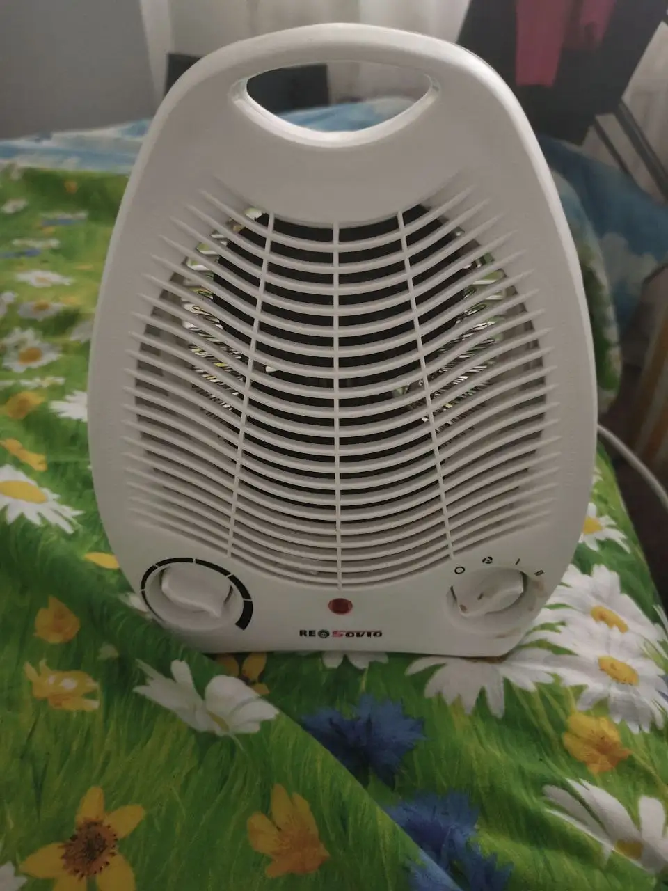 Продам обогреватель и духи новые - Барахолка в Владивосток