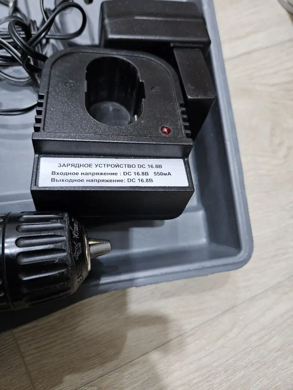 Шуруповерт ДШ-3016К с аккумуляторами и кейсом - Инструменты (Электроника) в Владивосток