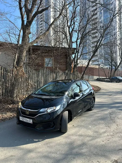 Продам автомобиль Honda Fit 2018 года - Автозвук и диски в Владивосток