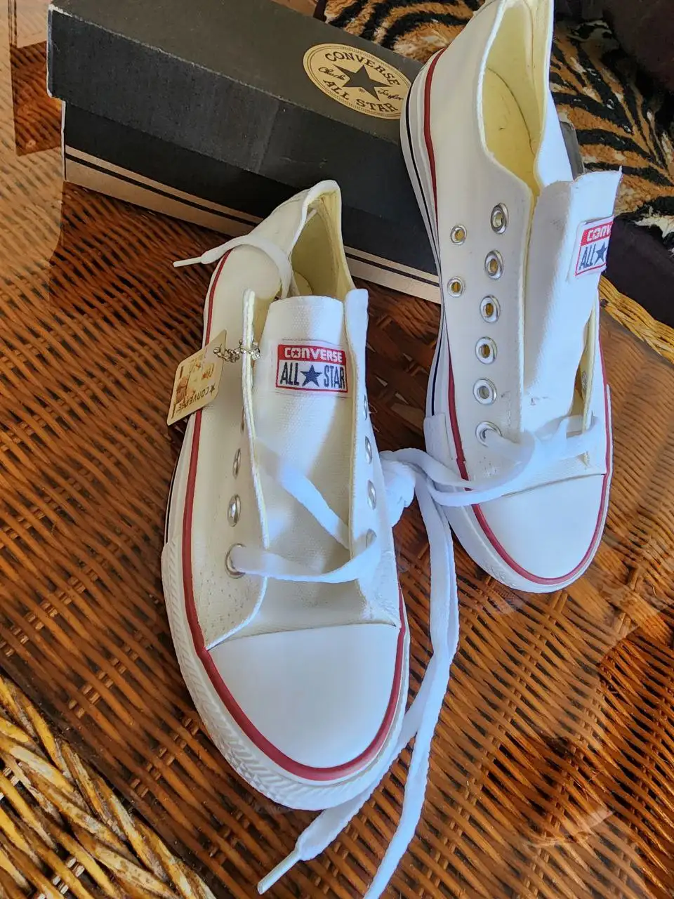 Продажа новых кед размером 37 - Обувь (Одежда) в Владивосток