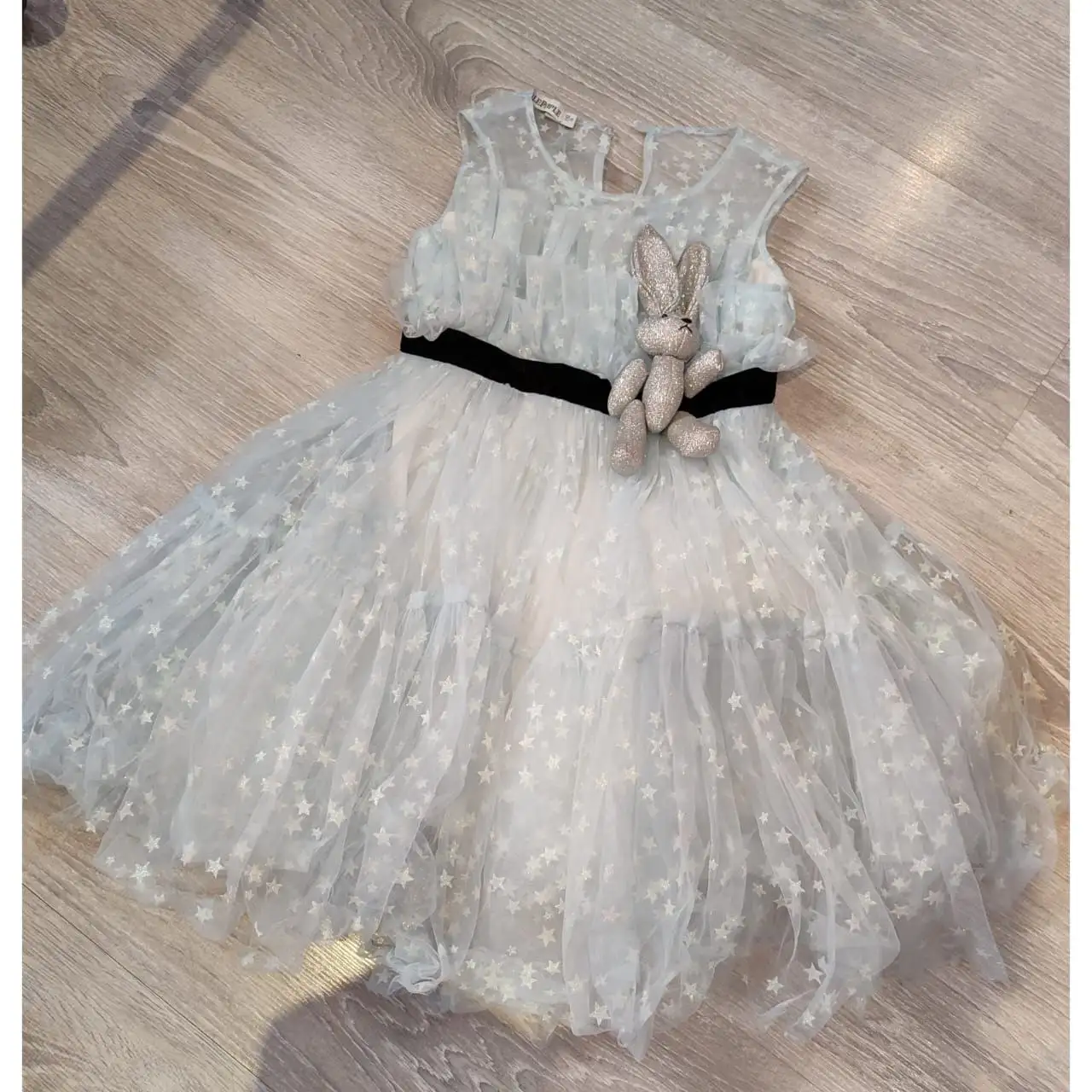 Продам нежное платье "зефирка" размер 110 - Детская одежда (Одежда) в Владивосток