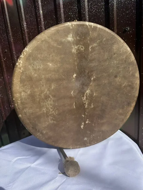 Бубен шаманский диаметром 50 см из козьей кожи - Коньки в Владивосток