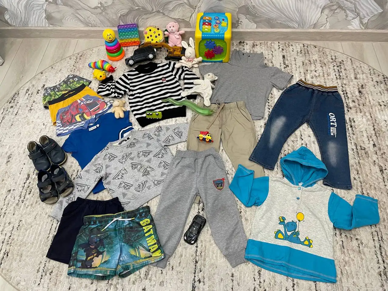 Пакет вещей для мальчика б/у - Товары для детей в Владивосток