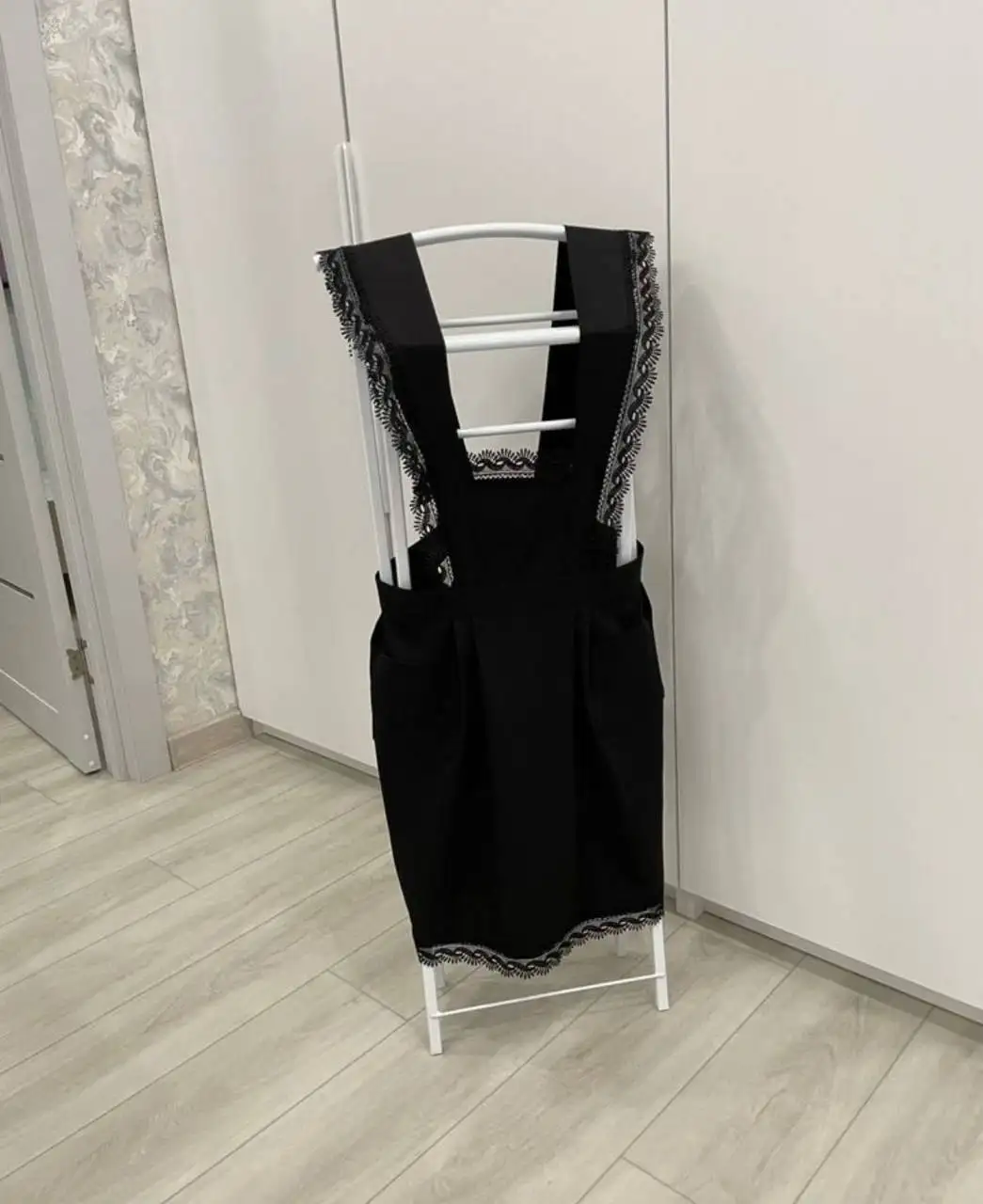 Школьный черный фартук для 9-11 классов - Школьная форма (Одежда) в Владивосток