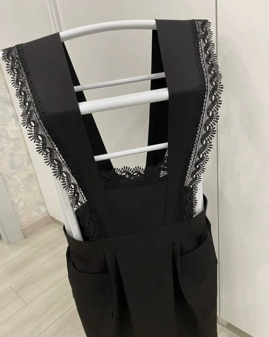 Школьный черный фартук для 9-11 классов - Школьная форма (Одежда) в Владивосток