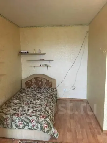 Продам кровать с двумя большими ящиками - Садово-огородная техника в Владивосток