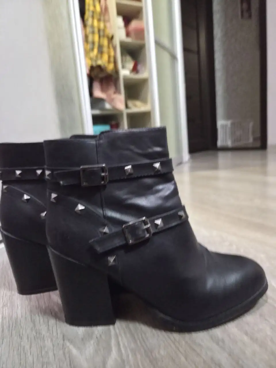 Ботинки осенние размер 39,40 - Обувь (Одежда) в Владивосток