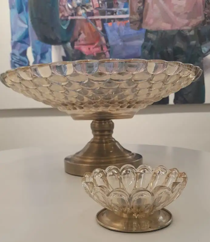 Вазы из тонированного стекла и металла на ножке - null (Барахолка) в Владивосток