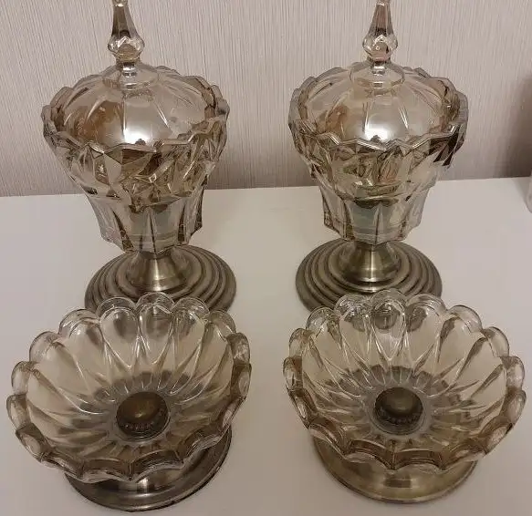 Вазы из тонированного стекла и металла на ножке - null (Барахолка) в Владивосток