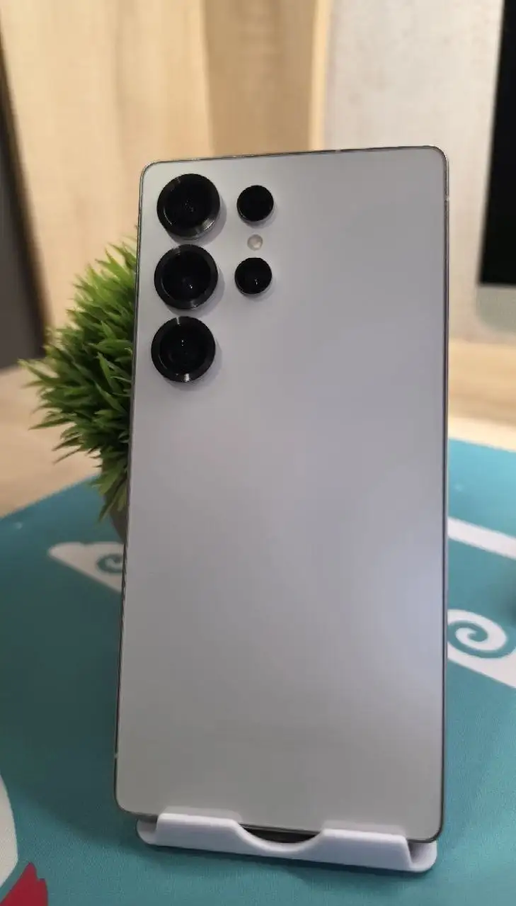 Продам Samsung Galaxy S25 Ultra 12/512 ГБ - Смартфоны и телефоны (Электроника) в Владивосток
