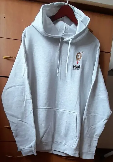 Продажа новых худи и внешнего аккумулятора - Парикмахерские принадлежности в Владивосток