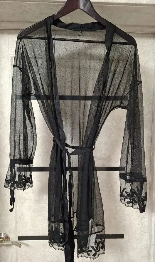 Продам Кимоно из кружева Frou Frou Romance от Intimissimi - Женская одежда (Одежда) в Владивосток