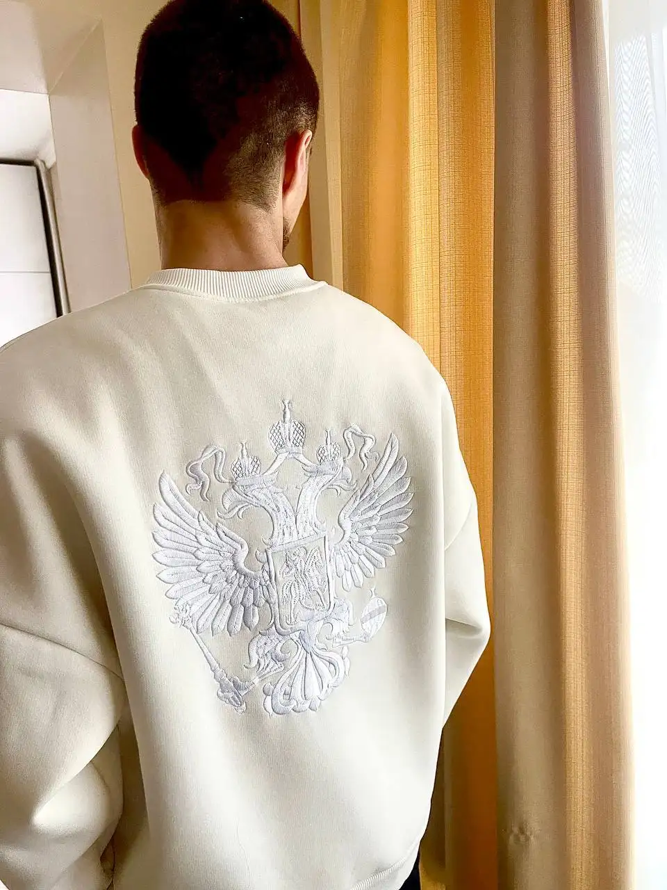 Свитшоты, худи и футболки с вышивкой - Одежда в Владивосток