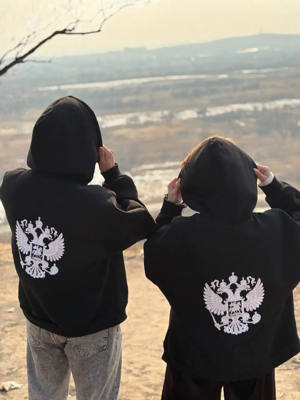 Свитшоты, худи и футболки с вышивкой - Одежда в Владивосток