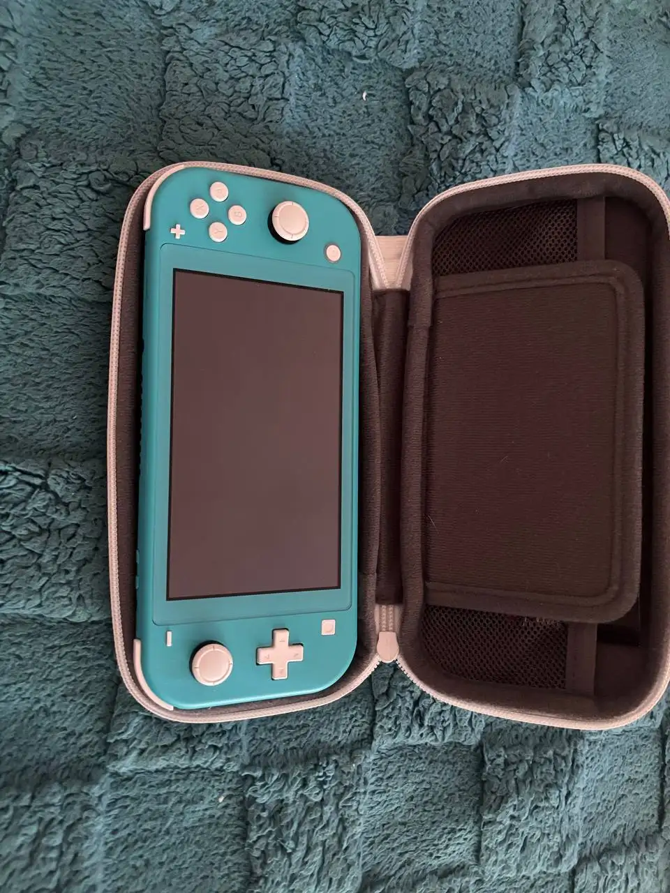 Продам прошитый полный комплект - Барахолка в Владивосток