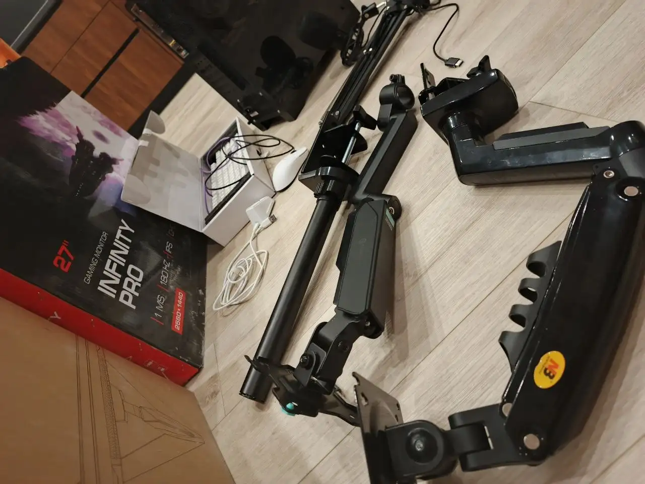 Мощный игровой комплект PC с двумя мониторами и периферией - Компьютерная техника (Электроника) в Владивосток